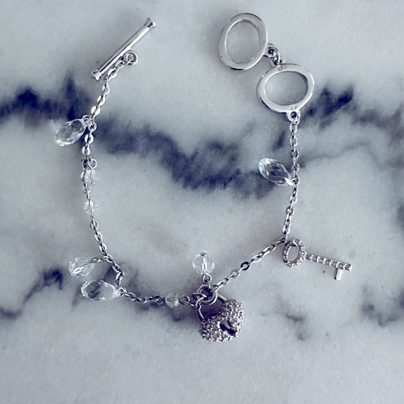 Swarovski crystal charm bracelet - Picture 3 of 3